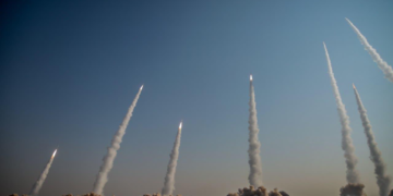 Iran kembali serang Israel serta fasilitas militer AS di Bahrain, Kuwait & UEA