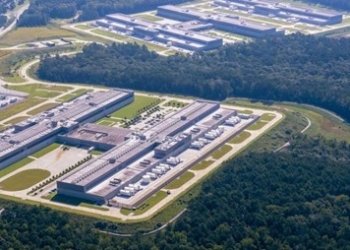 Warga Pennsylvania Kompak Tolak Uang Suap Rp156 Juta dari Pengembang, Proyek Pembangunan Pusat Data AI Amazon Tuai Penolakan Keras