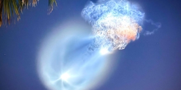 Fenomena Langit “Space Jellyfish” Muncul Usai Peluncuran Misi Resupply ke-35 NASA dan SpaceX ke ISS